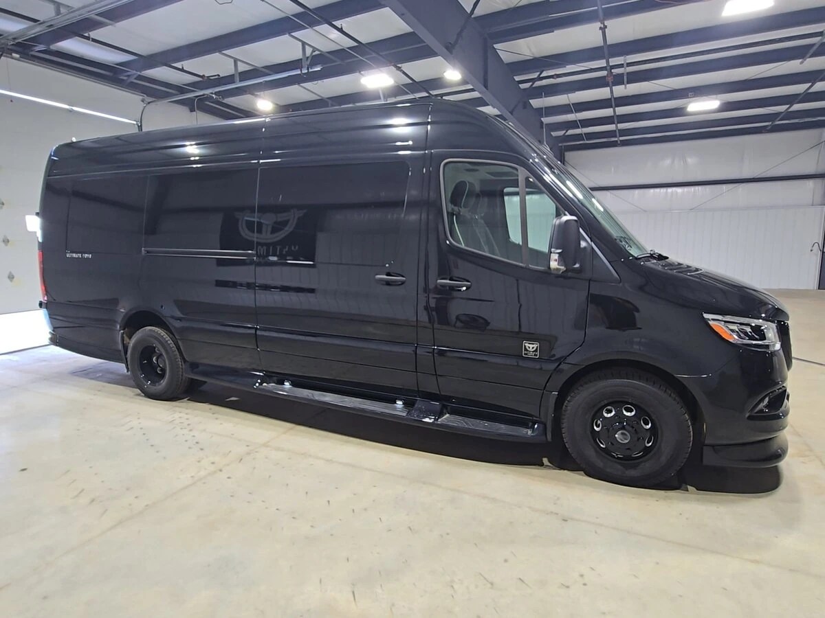 Van exterior side profile